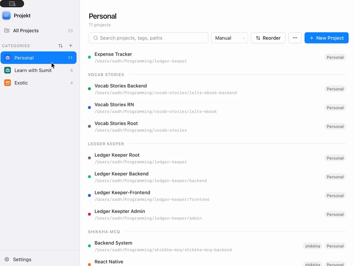 Projekt app window listing projects grouped by category and section